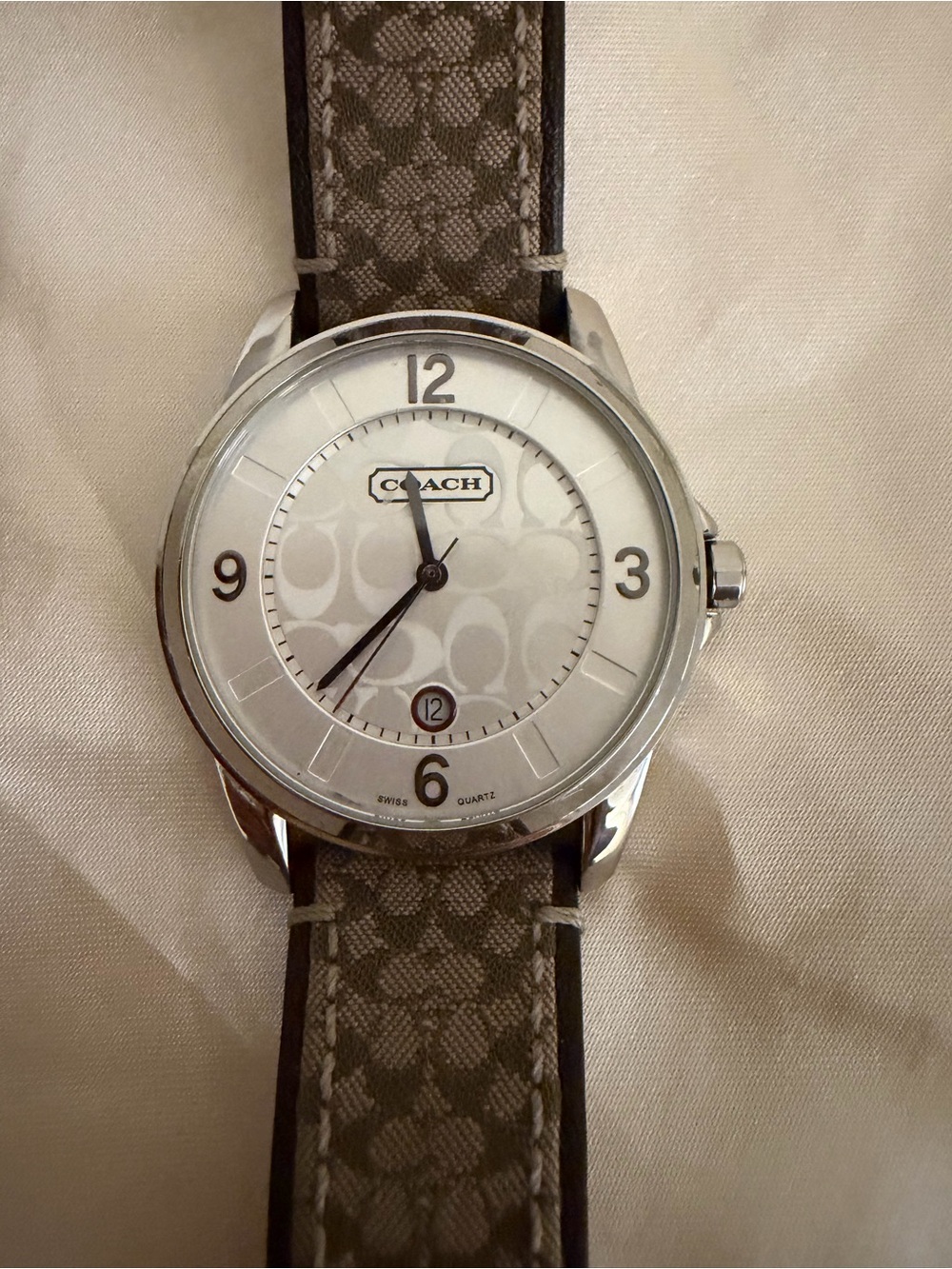 Coach women Watch with Brown Signature Canvas Strap and Silver Case - Picture 2 of 7